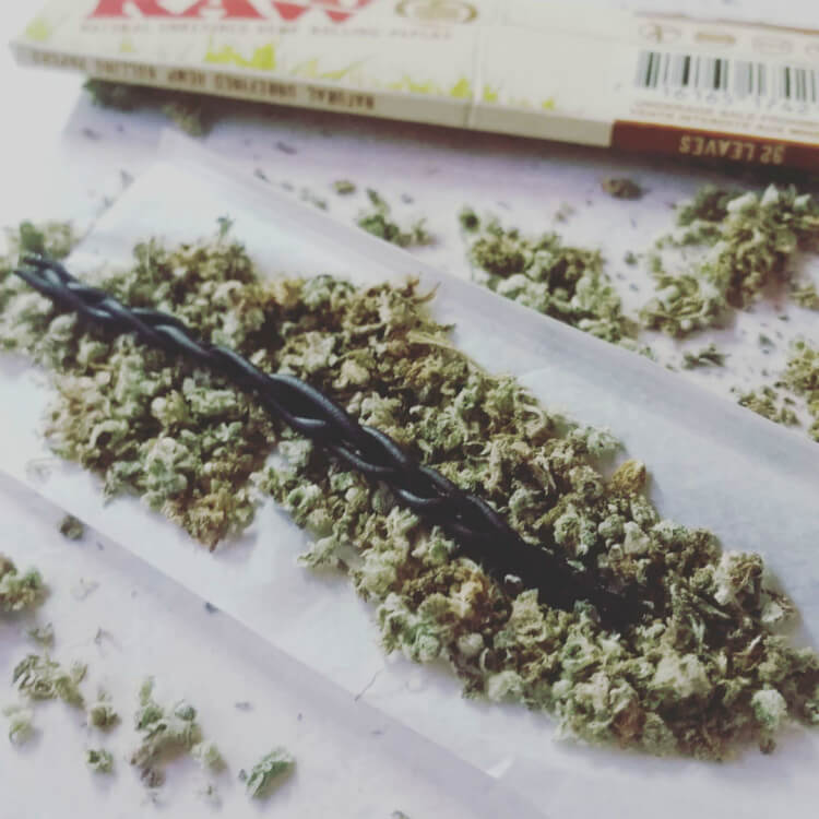 How To Smoke Hash With Snake Joint Herb Approach