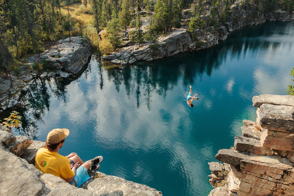 horseshoe lake, herb approach, get stoned, adventure, weed