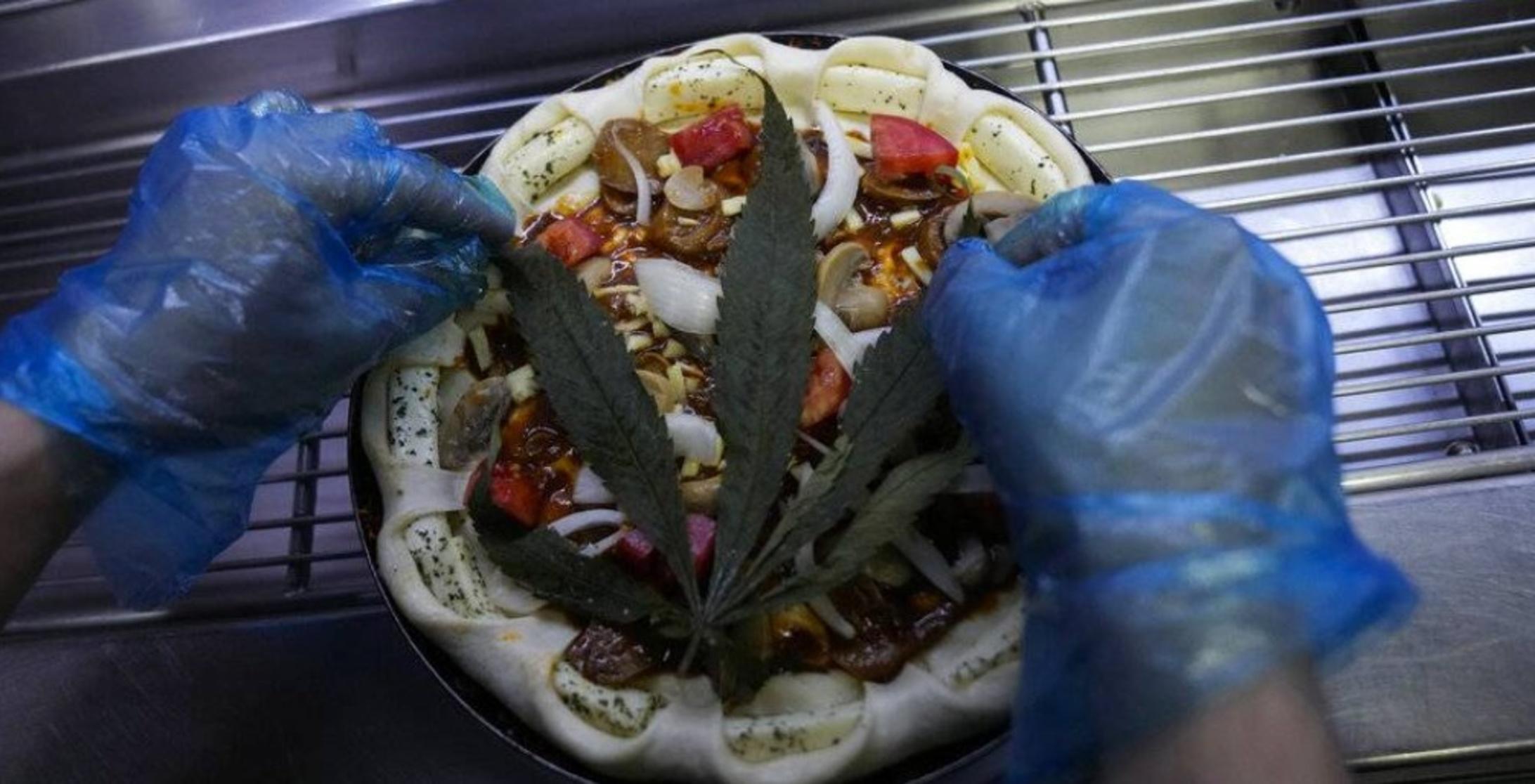 thai weed pizza